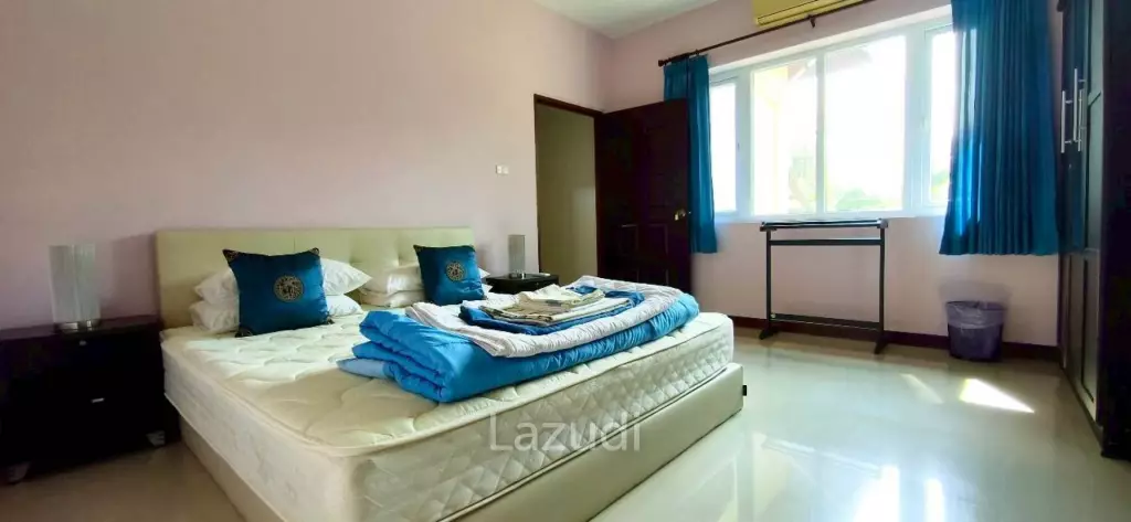 Magnificent Private Estate in Huay Yai Privacy on a 2-Rai Plot