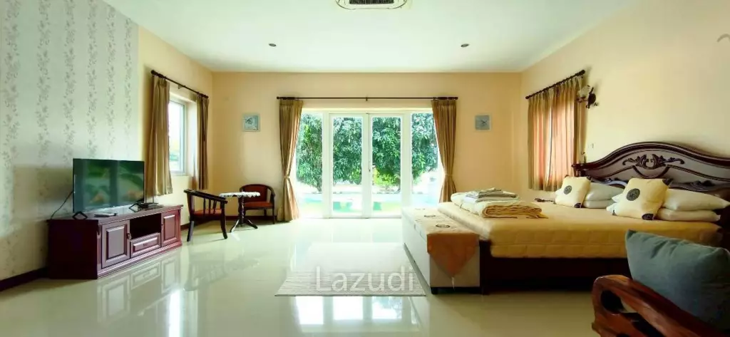 Magnificent Private Estate in Huay Yai Privacy on a 2-Rai Plot