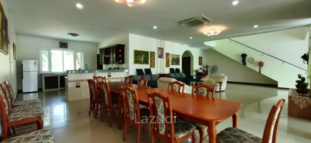 Magnificent Private Estate in Huay Yai Privacy on a 2-Rai Plot