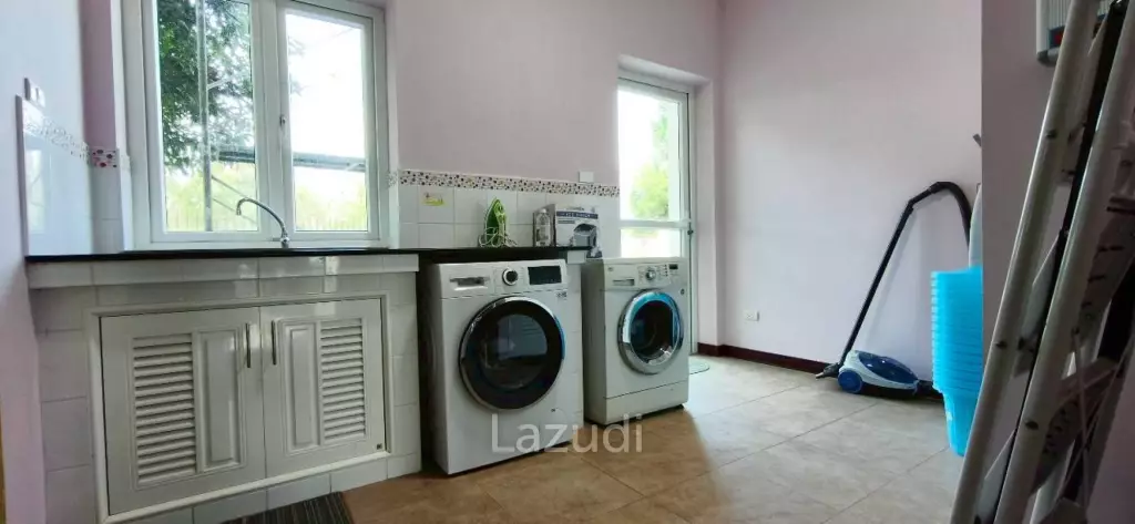 Magnificent Private Estate in Huay Yai Privacy on a 2-Rai Plot