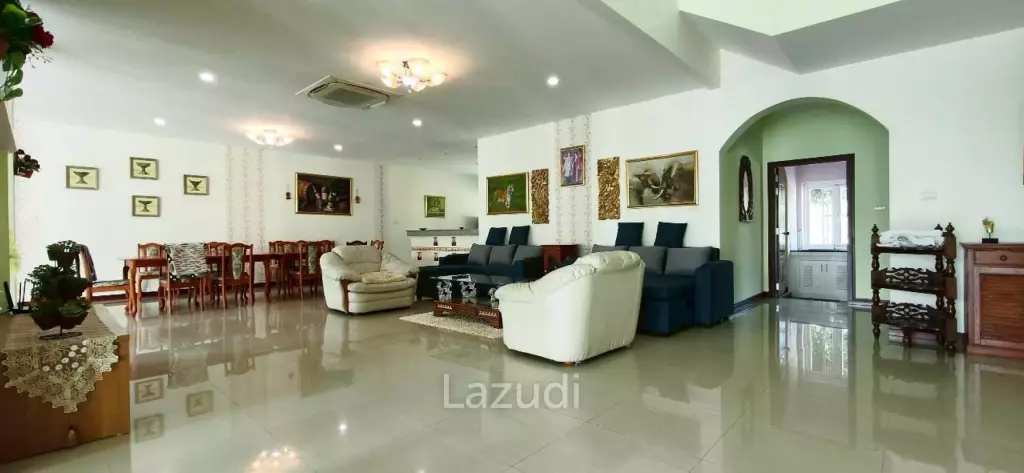 Magnificent Private Estate in Huay Yai Privacy on a 2-Rai Plot