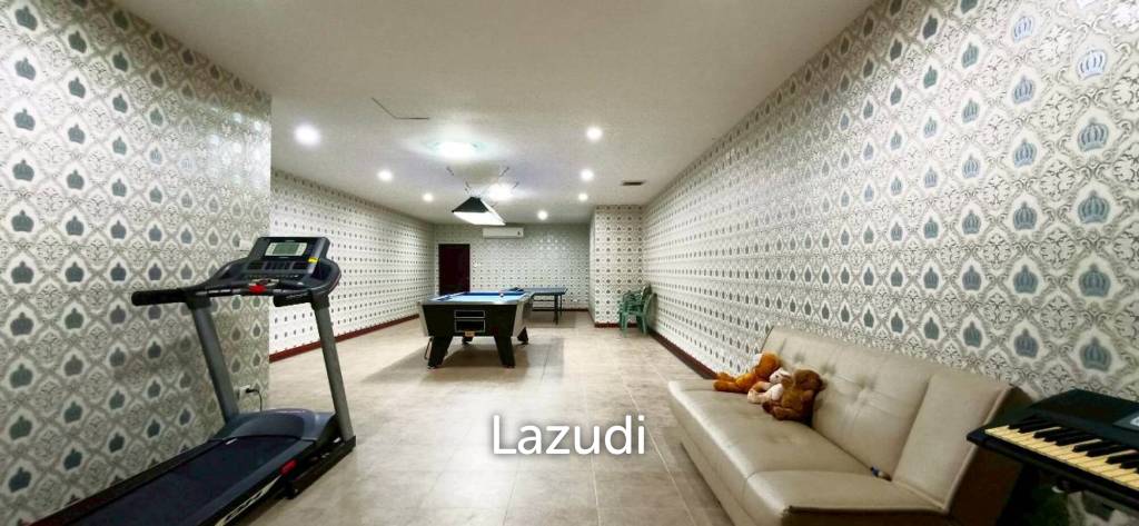 Magnificent Private Estate in Huay Yai Privacy on a 2-Rai Plot