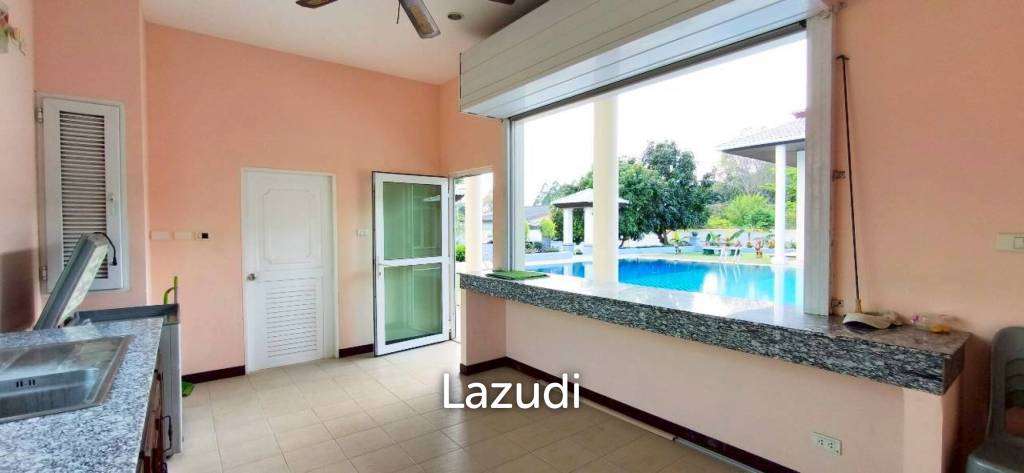 Magnificent Private Estate in Huay Yai Privacy on a 2-Rai Plot