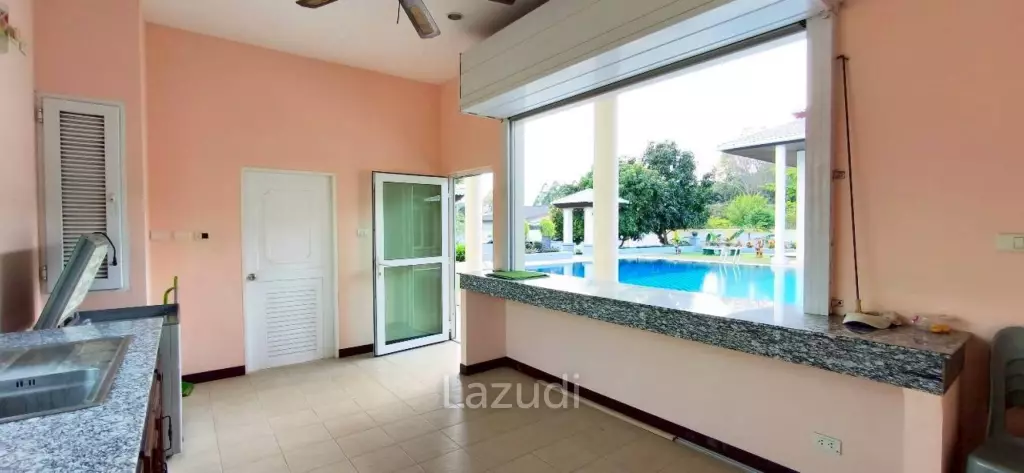 Magnificent Private Estate in Huay Yai Privacy on a 2-Rai Plot