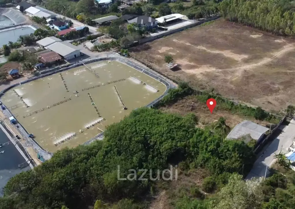 0-3-99.4 Rai land in Khao Noi Pran Buri with road access