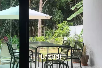 Designer villa with separate guest studio