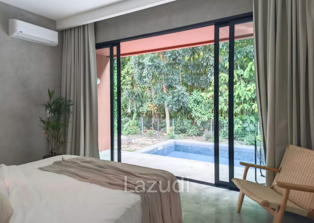 Designer villa with separate guest studio