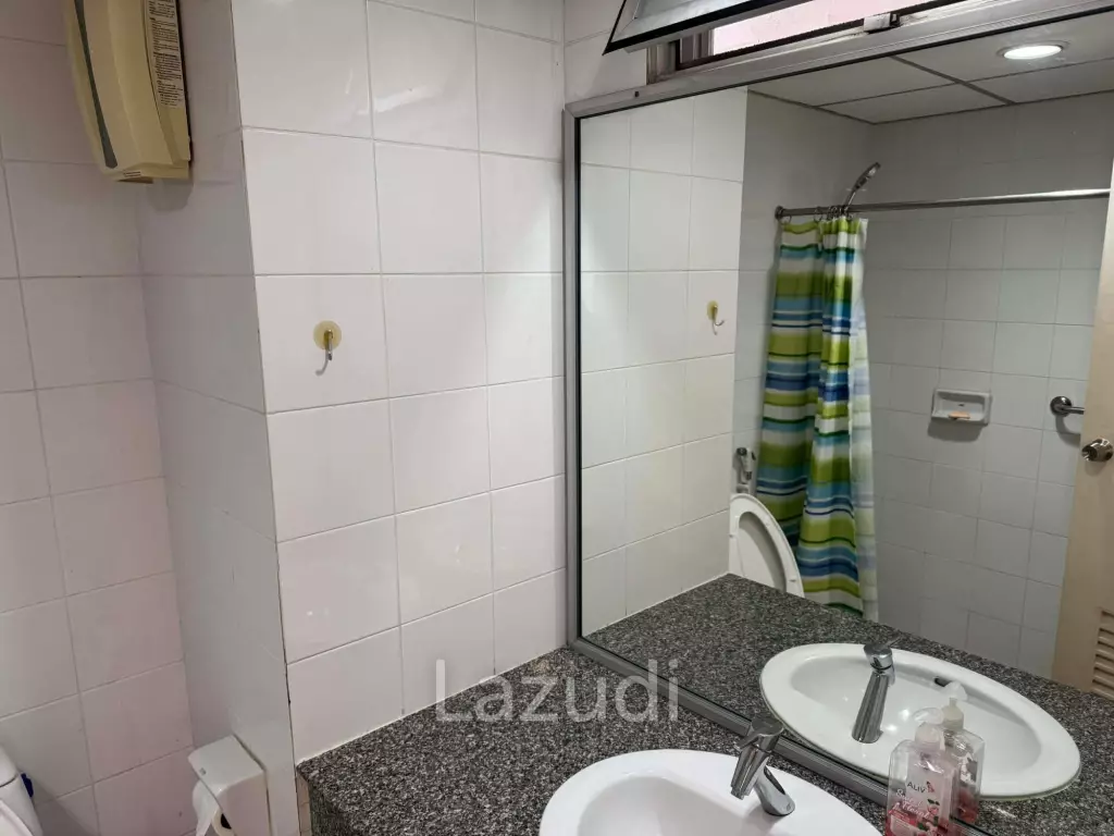 Condo on 10th floor at Jamjuree Huahin for rent
