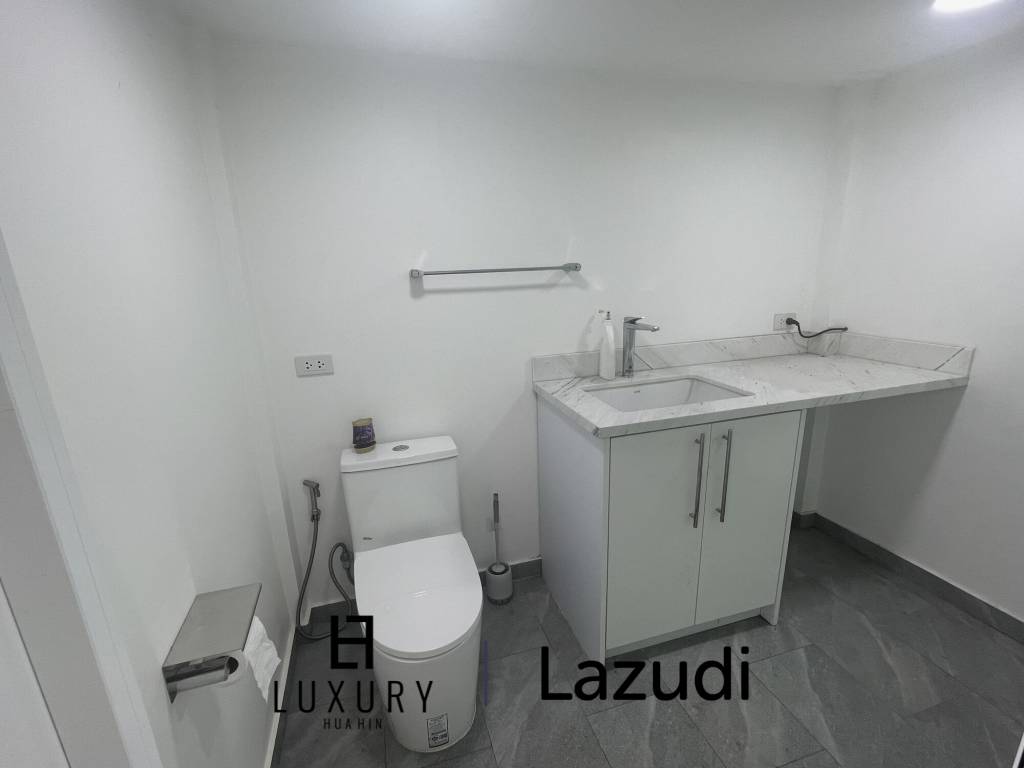 12.5 kW Solar inkl. 3 Batterien / 229 Sqm Wohnfläche / privater Pool