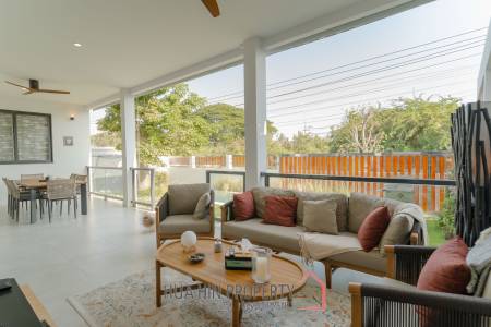 MODERN POOL VILLA DESIGNED FOR COMFORTABLE LIVING AND RELAXING LIFESTYLE