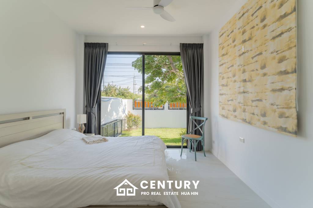 300 Kvm 3 Seng 2 Bad Villa for Salg