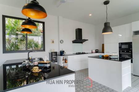 MODERN POOL VILLA DESIGNED FOR COMFORTABLE LIVING AND RELAXING LIFESTYLE