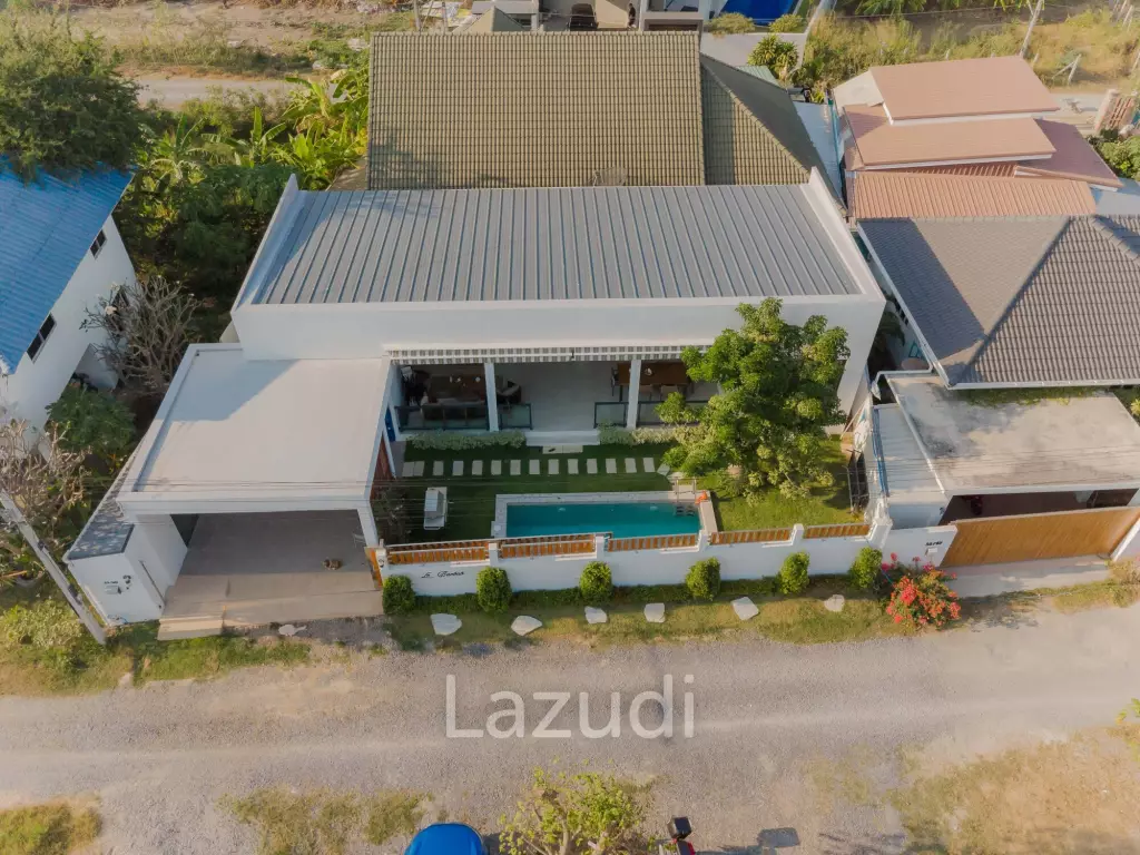 MODERN POOL VILLA DESIGNED FOR COMFORTABLE LIVING AND RELAXING LIFESTYLE