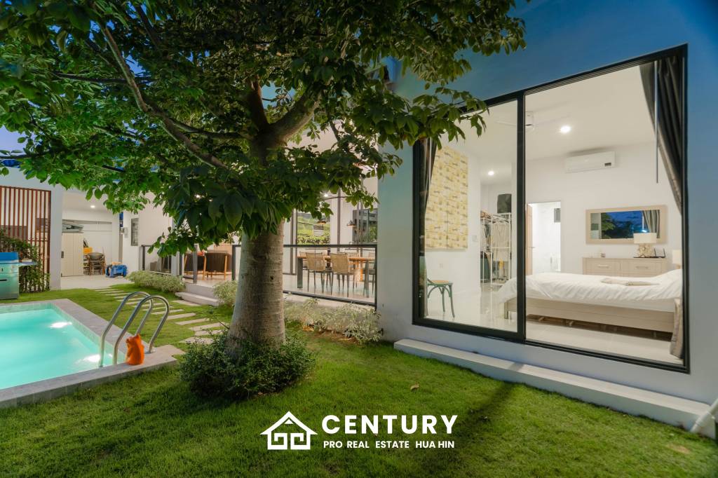 300 Kvm 3 Seng 2 Bad Villa for Salg