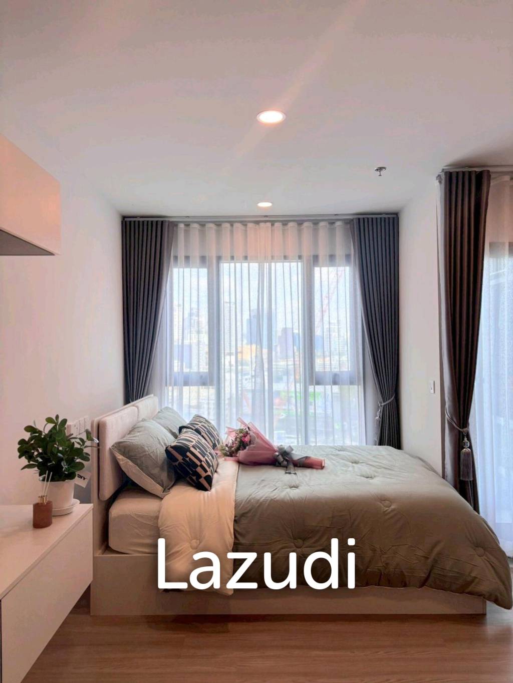 26.8 sqm modern condo on 14th floor at Aspire Sukhumvit-Rama 4