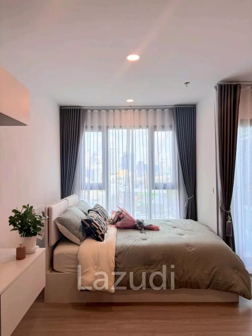 26.8 sqm modern condo on 14th floor at Aspire Sukhumvit-Rama 4