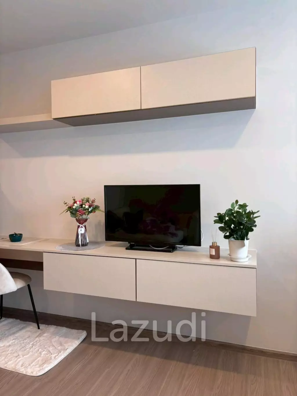 26.8 sqm modern condo on 14th floor at Aspire Sukhumvit-Rama 4