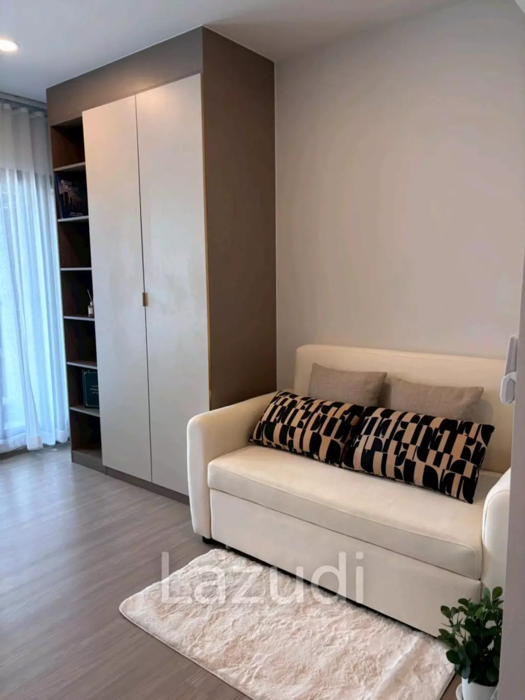 26.8 sqm modern condo on 14th floor at Aspire Sukhumvit-Rama 4