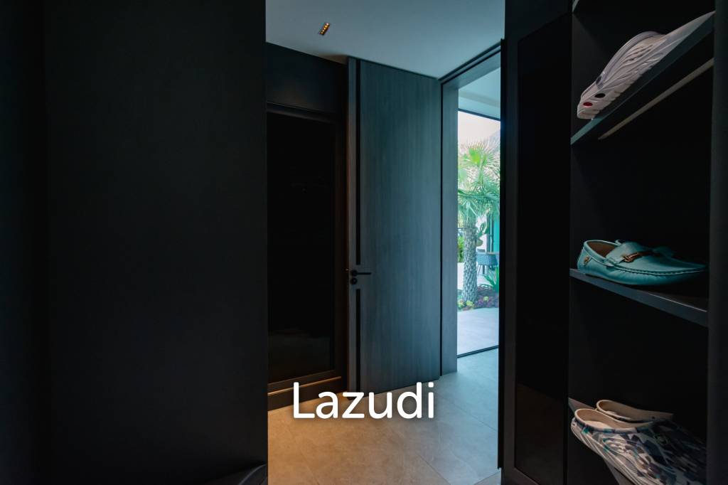 348 sqm pool villa with mountain view in Wang Phong Pran Buri