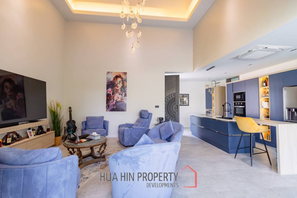 348 sqm pool villa with mountain view in Wang Phong Pran Buri