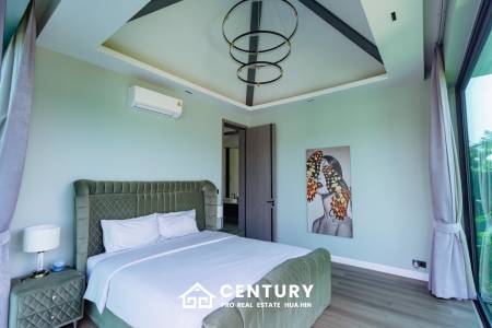 348 sqm pool villa with mountain view in Wang Phong Pran Buri