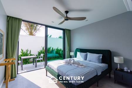 348 sqm pool villa with mountain view in Wang Phong Pran Buri