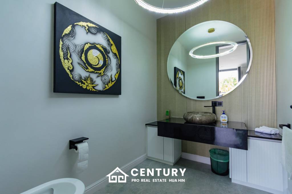 348 sqm pool villa with mountain view in Wang Phong Pran Buri