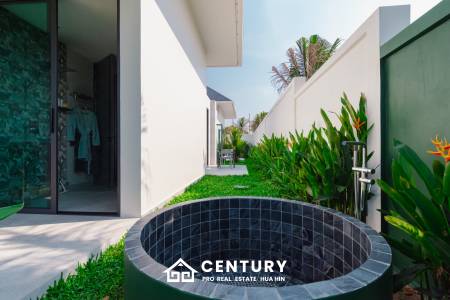 348 sqm pool villa with mountain view in Wang Phong Pran Buri