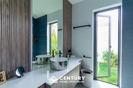 348 sqm pool villa with mountain view in Wang Phong Pran Buri