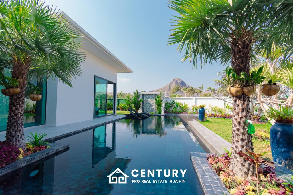 348 sqm pool villa with mountain view in Wang Phong Pran Buri