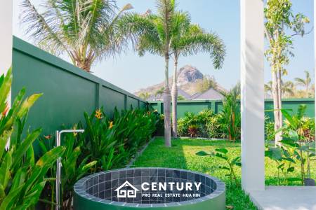 348 sqm pool villa with mountain view in Wang Phong Pran Buri