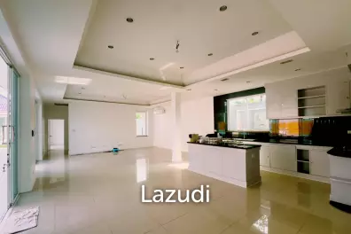 Spacious 4-Bedroom Pool Villa for Sale in Thalang