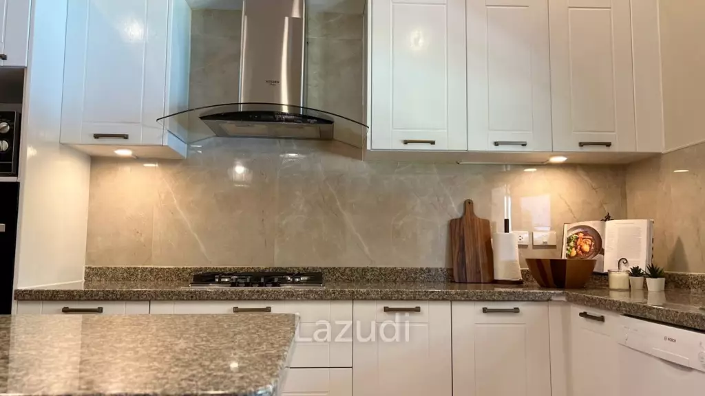 4 Bedroom 4 Bathroom 255 SQ.M. Laurel Park Villa