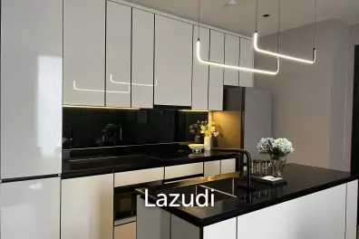 68 sqm 2 Bedroom Condo on 18th Floor in Bang Lamphu Lang Bangkok