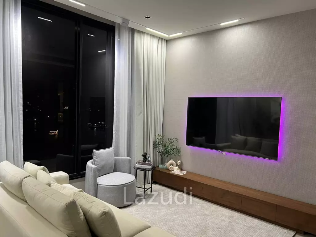 68 sqm 2 Bedroom Condo on 18th Floor in Bang Lamphu Lang Bangkok