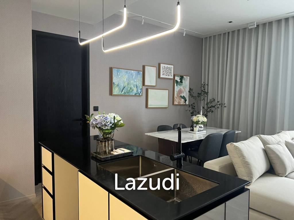 68 sqm 2 Bedroom Condo on 18th Floor in Bang Lamphu Lang Bangkok
