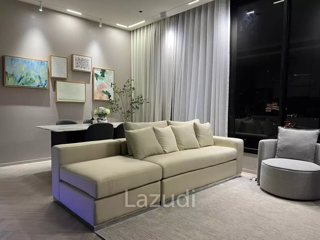68 sqm 2 Bedroom Condo on 18th Floor in Bang Lamphu Lang Bangkok