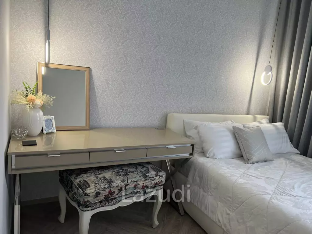 68 sqm 2 Bedroom Condo on 18th Floor in Bang Lamphu Lang Bangkok
