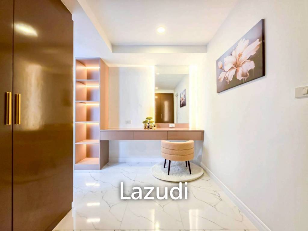 Modern Luxury 2-Story Pool Villa 5 Bedrooms, 6 Bathrooms