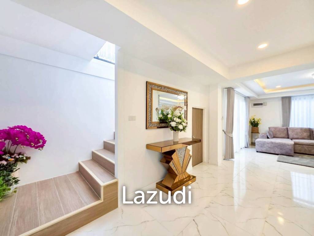 Modern Luxury 2-Story Pool Villa 5 Bedrooms, 6 Bathrooms