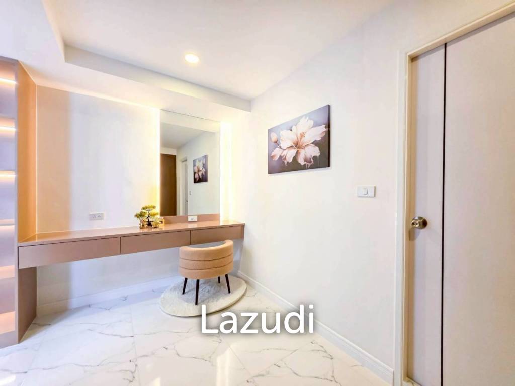 Modern Luxury 2-Story Pool Villa 5 Bedrooms, 6 Bathrooms