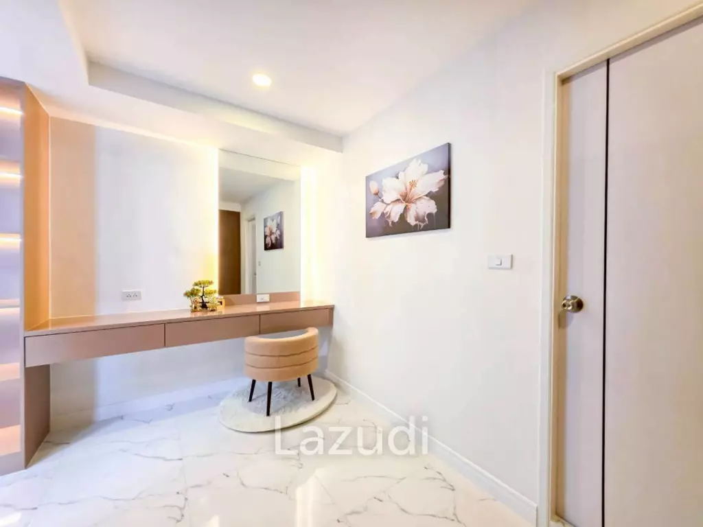 Modern Luxury 2-Story Pool Villa 5 Bedrooms, 6 Bathrooms