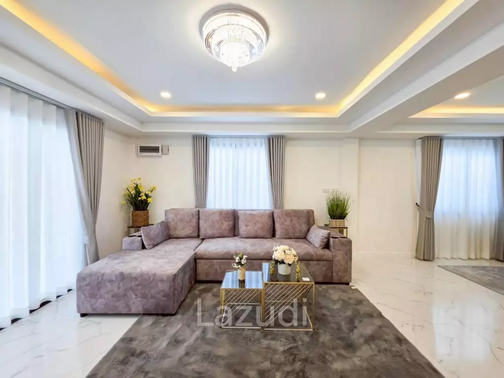 Modern Luxury 2-Story Pool Villa 5 Bedrooms, 6 Bathrooms