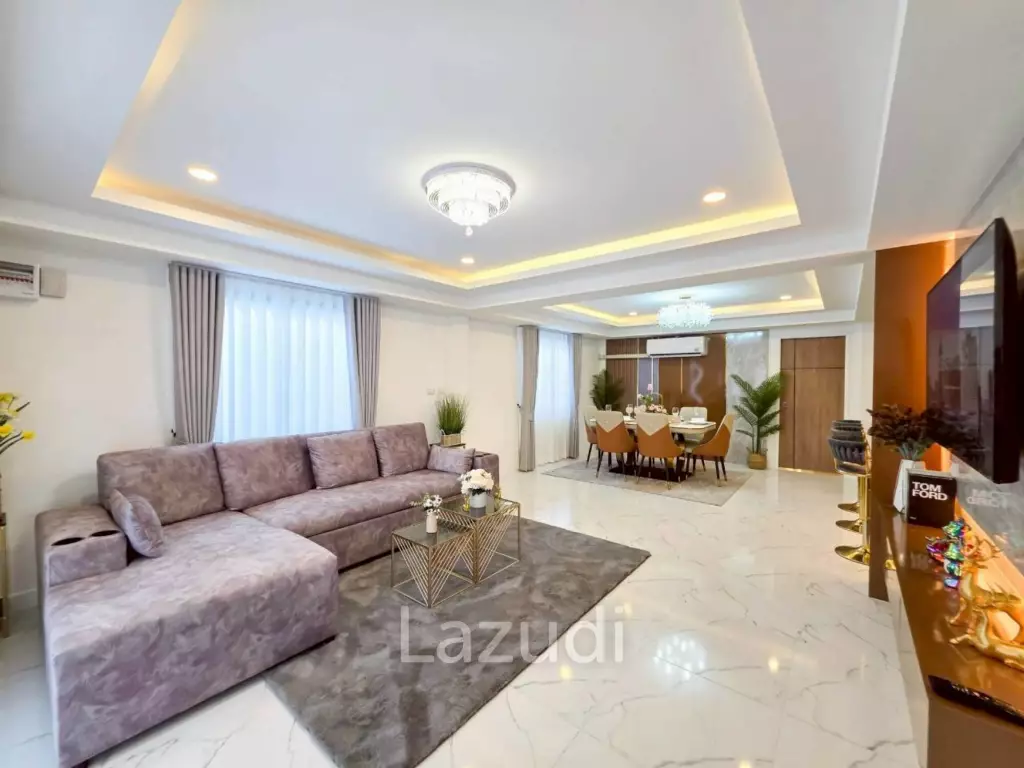Modern Luxury 2-Story Pool Villa 5 Bedrooms, 6 Bathrooms