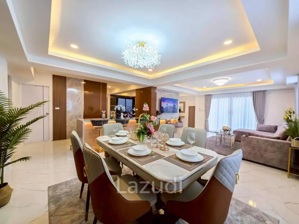 Modern Luxury 2-Story Pool Villa 5 Bedrooms, 6 Bathrooms
