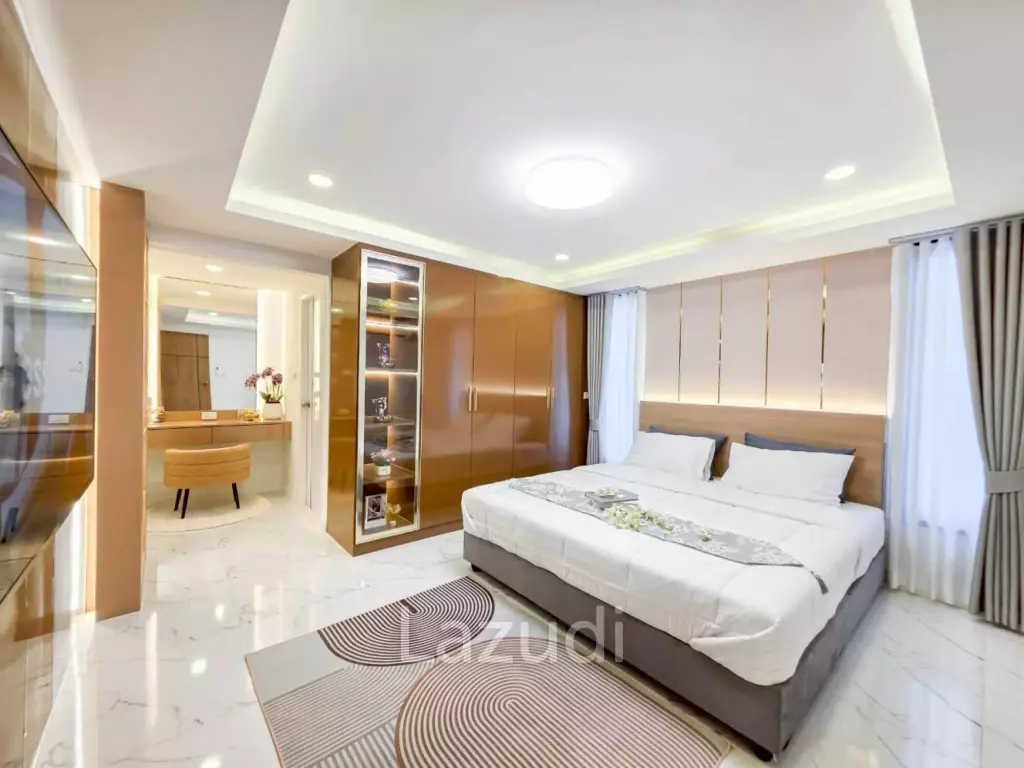 Modern Luxury 2-Story Pool Villa 5 Bedrooms, 6 Bathrooms