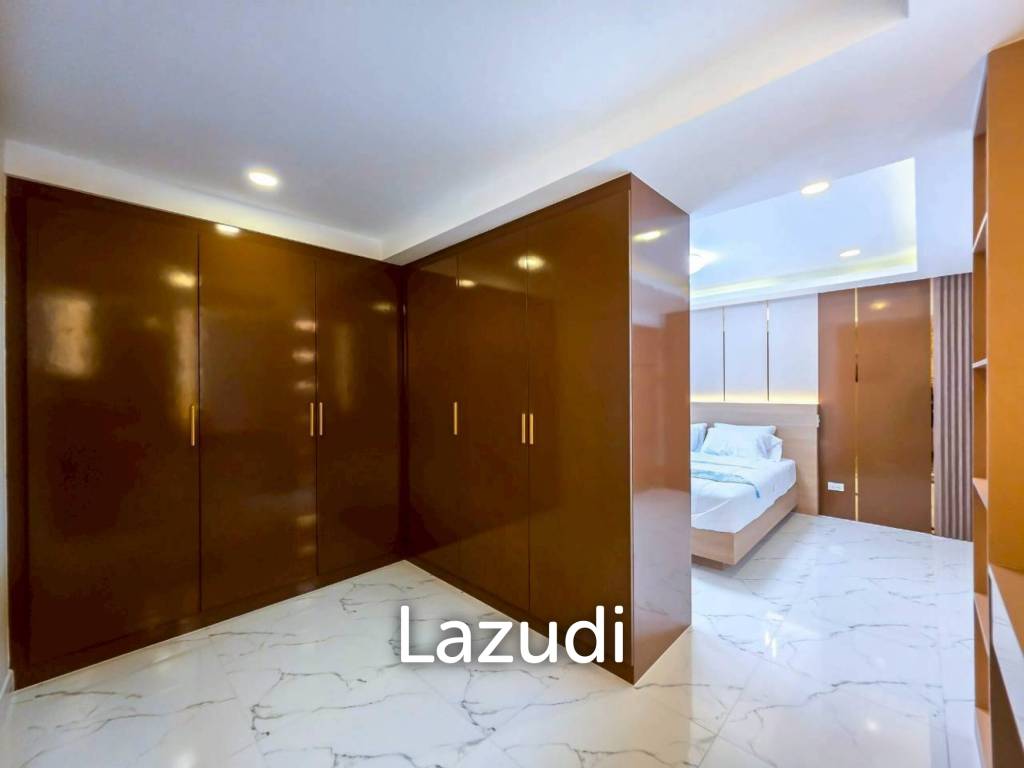 Modern Luxury 2-Story Pool Villa 5 Bedrooms, 6 Bathrooms