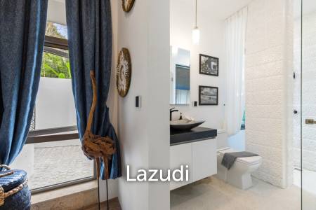 Luxury 5-Bedroom Estate in Mae Nam – 2,500 sqm Tropical Garden