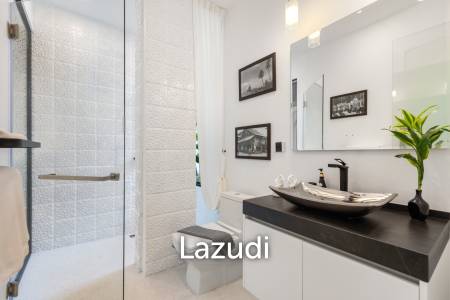 Luxury 5-Bedroom Estate in Mae Nam – 2,500 sqm Tropical Garden