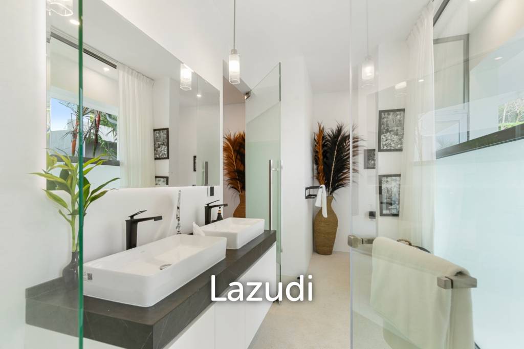 Luxury 5-Bedroom Estate in Mae Nam – 2,500 sqm Tropical Garden